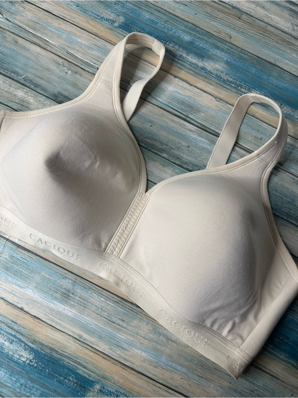 Cacique Seamless Full-Coverage Wireless Bra in Off-White 42 DD - Picture 4 of 8